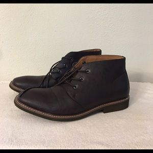 Guess Men dark brown boots. Size 11